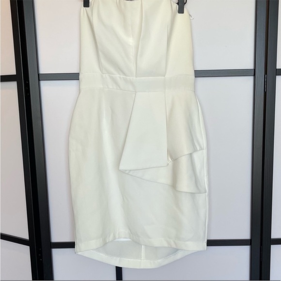 Adelyn Rae strapless special occasion dress. Size Medium - Picture 3 of 13